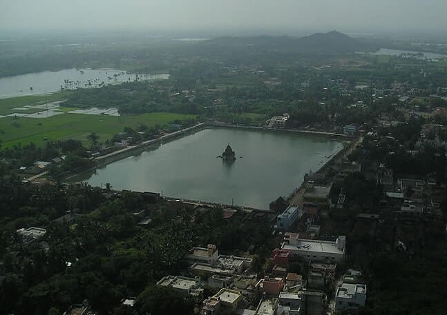 thirukalukundram sangu theertham