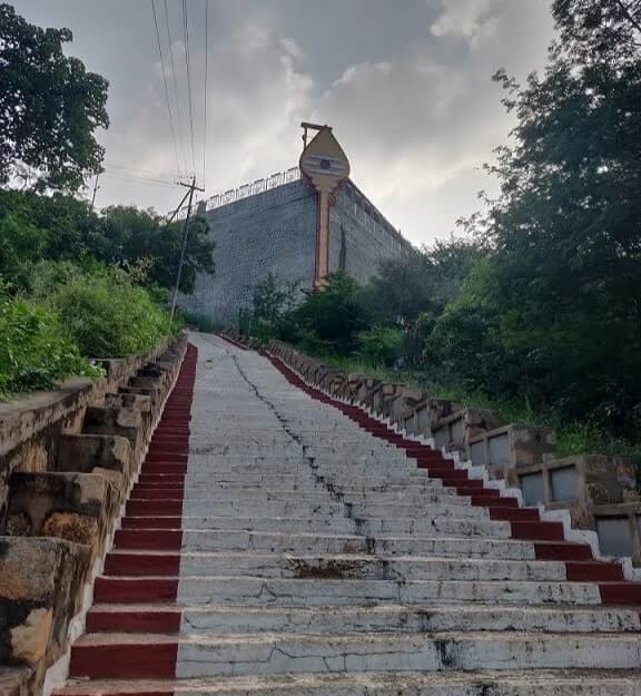 chennimalai murugan temple steps image