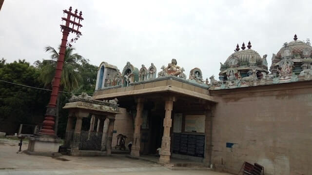 thirukovilur ulagalantha perumal temple inside image
