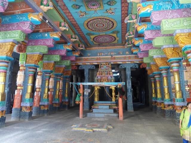 thirukovilur ulagalantha perumal temple inside view