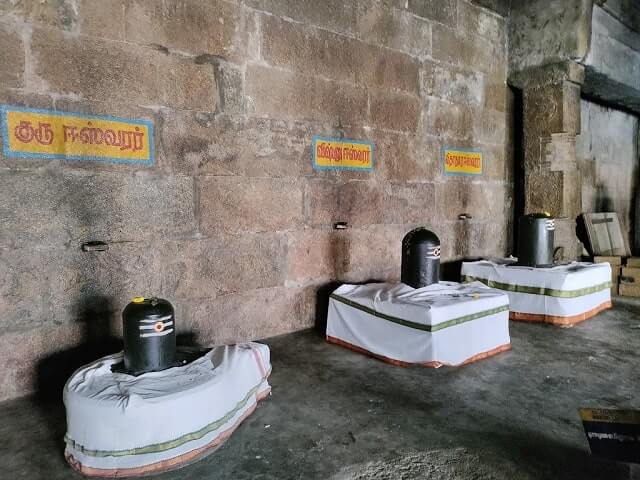 thiruvallam vilvanatheswarar temple inside view