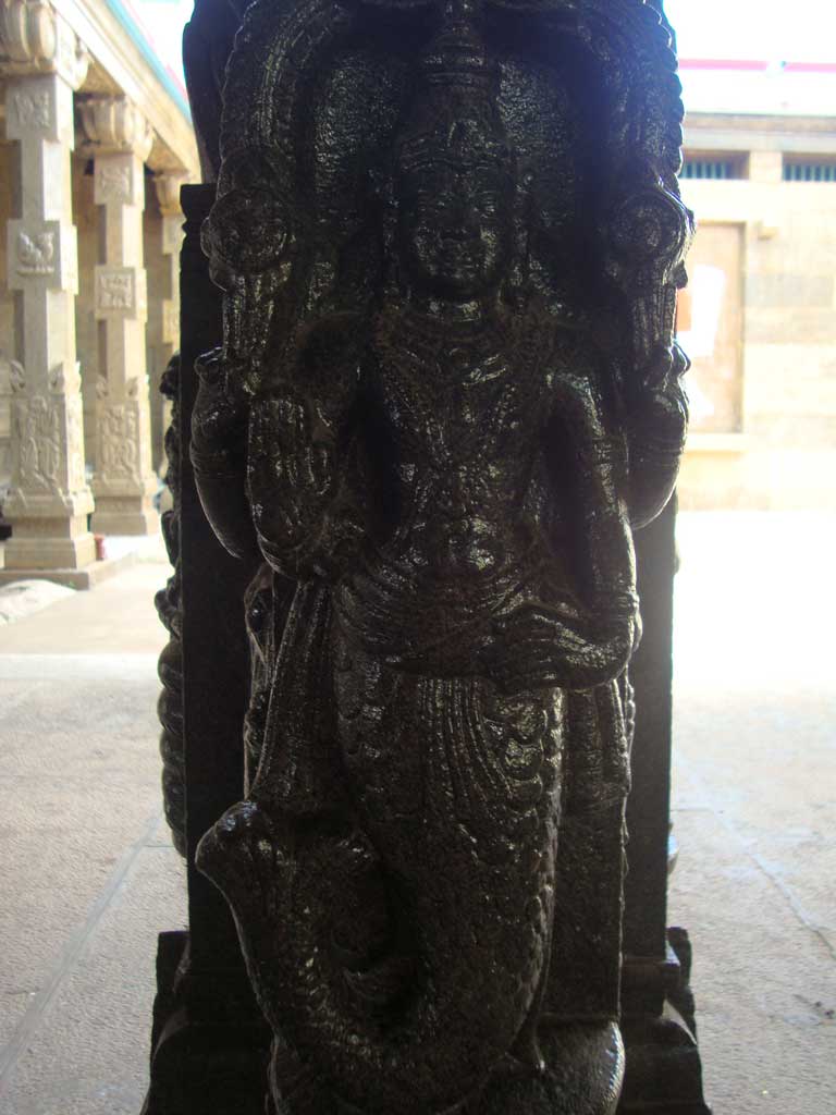 thiruindalur perumal macha avatharam sculpture