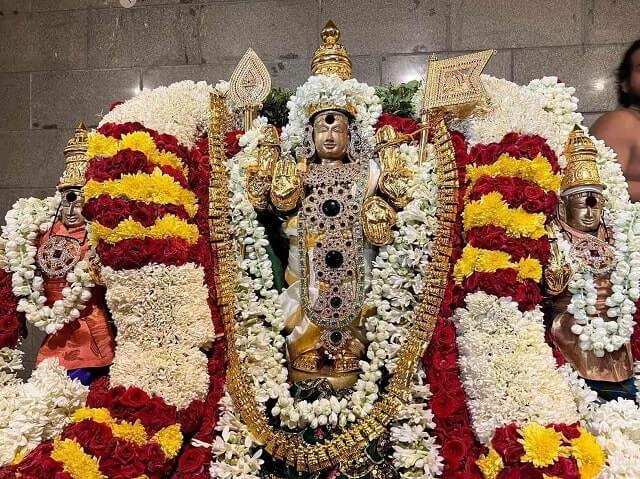 vadapalani murugan temple deities